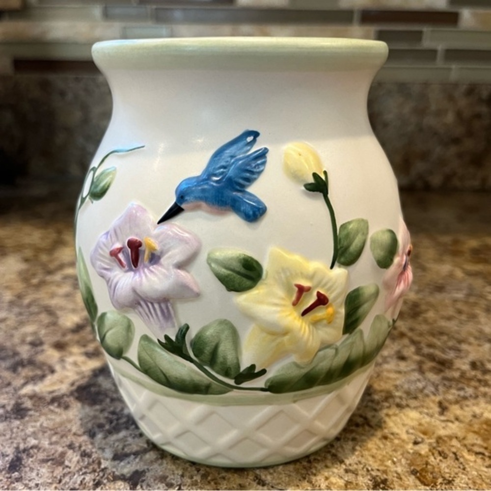 Yankee Candle Floral Trailing Flowers and Hummingbird Wax Tart Warmer - Picture 7 of 11